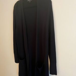 Ann Taylor cardigan sweater with pockets! Size Large